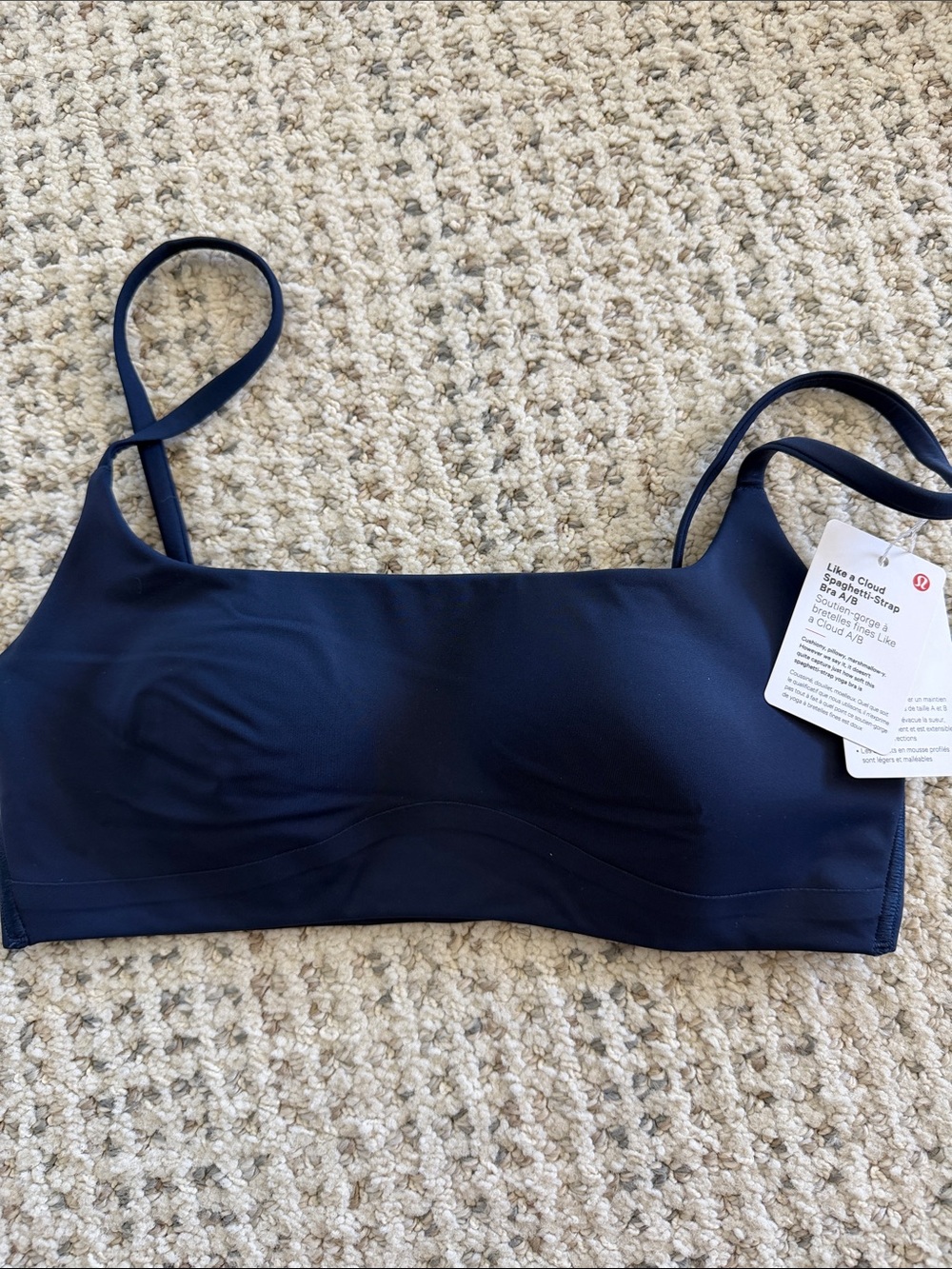 NWT lululemon athletica Navy like a cloud sports bra size 4